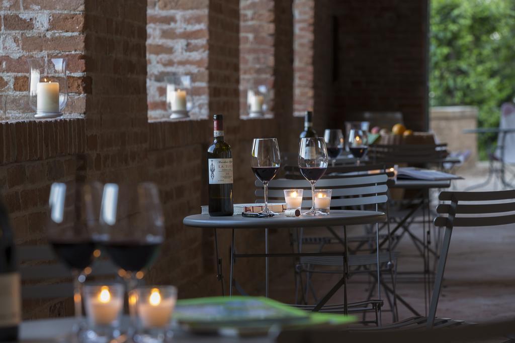 Marchesi Alfieri - Cantine E Ospitalita San Martino Alfieri Dış mekan fotoğraf