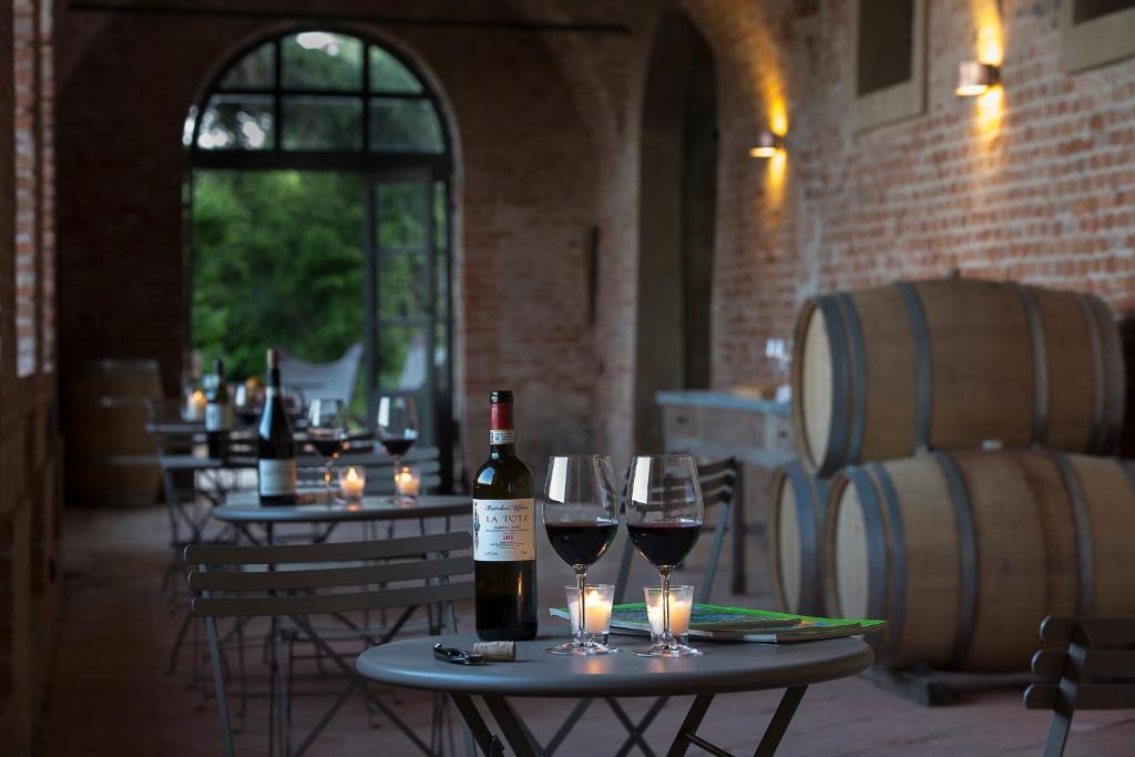 Marchesi Alfieri - Cantine E Ospitalita San Martino Alfieri Dış mekan fotoğraf